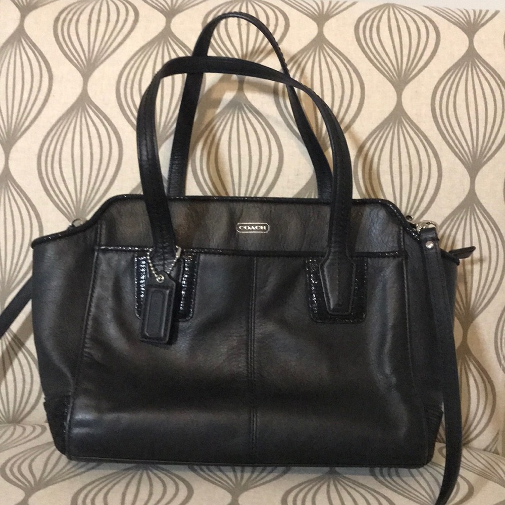 Coach black leather bag w/ opt crossbody strap